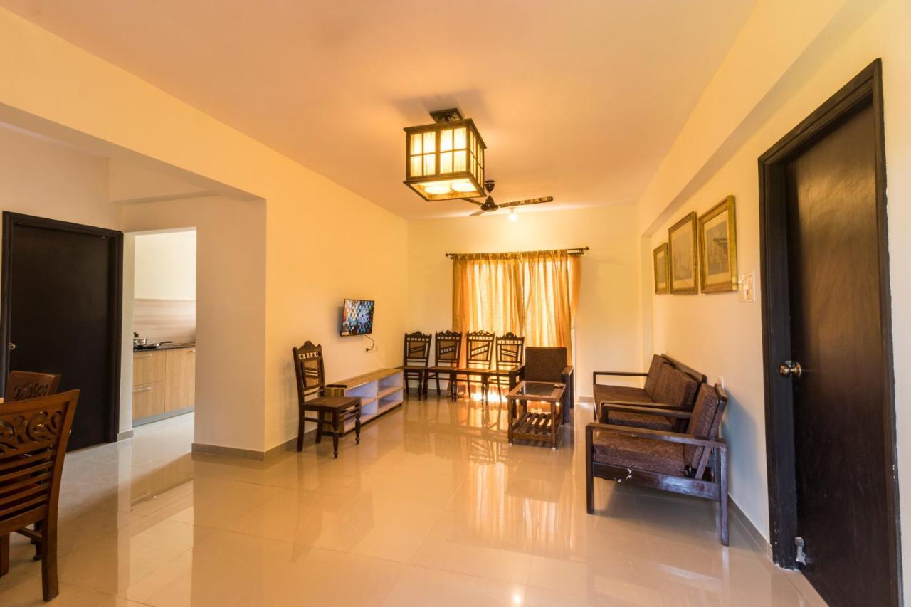 Ronnie'S Studio Apartment Arpora Luaran gambar