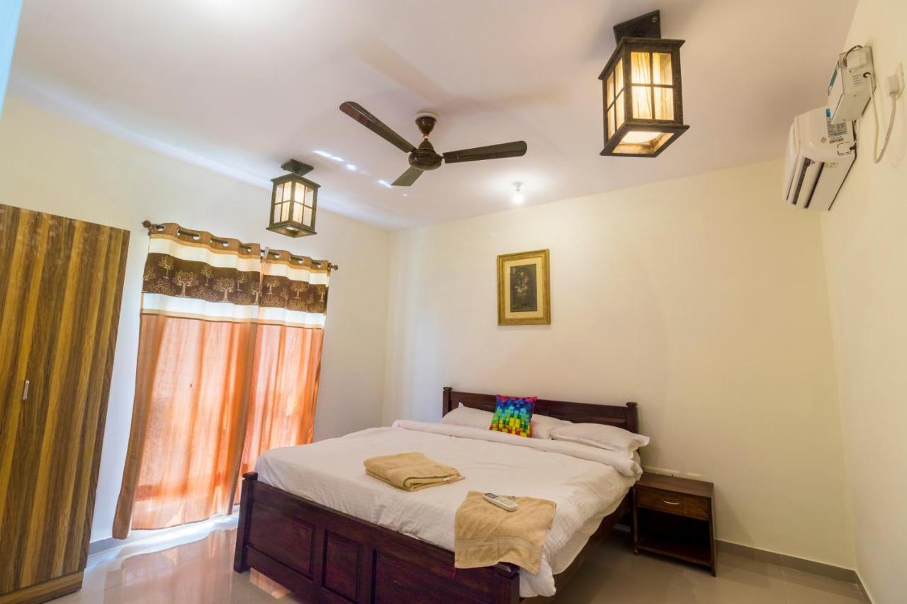 Ronnie'S Studio Apartment Arpora Luaran gambar