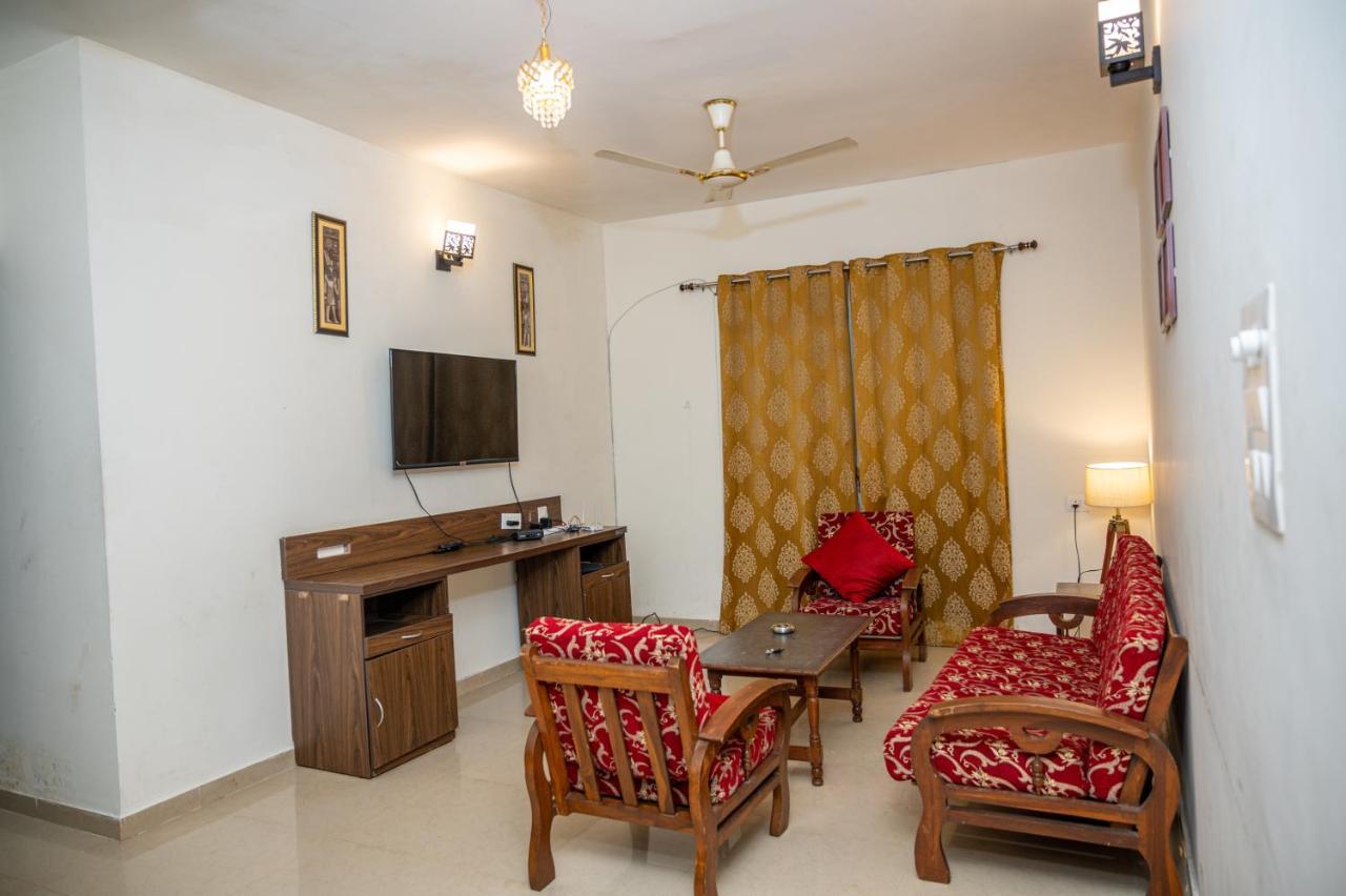 Ronnie'S Studio Apartment Arpora Luaran gambar