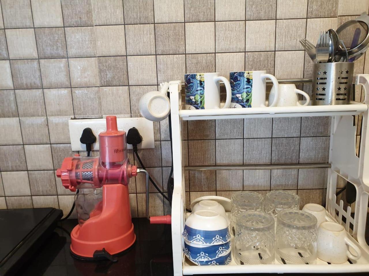 Ronnie'S Studio Apartment Arpora Luaran gambar